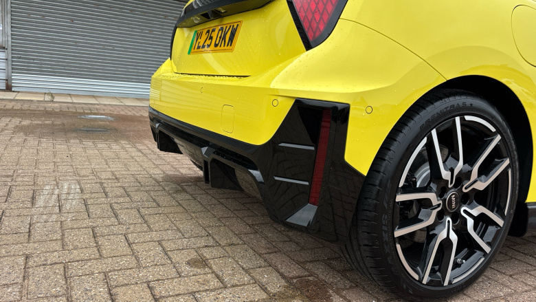 MINI Cooper 135kW E Sport 41kWh 3dr Auto Electric Hatchback